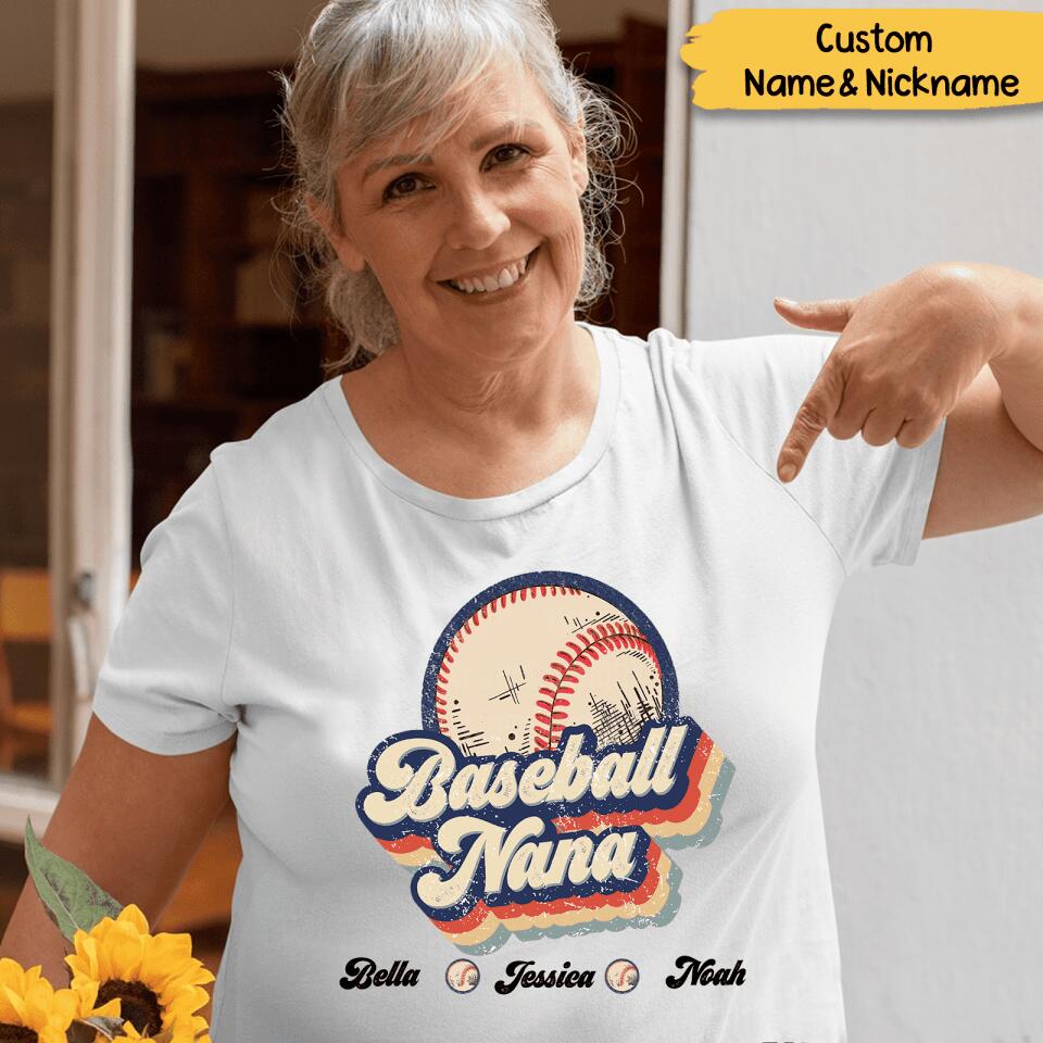 Personalized Retro Baseball Mom Unisex T-shirt