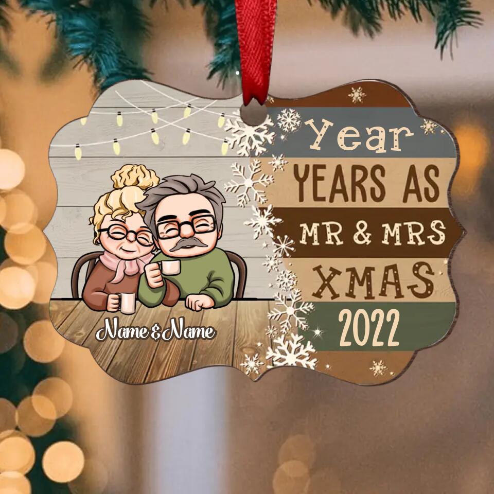 Memorable Christmas - Personalized Anniversary Wooden Ornament